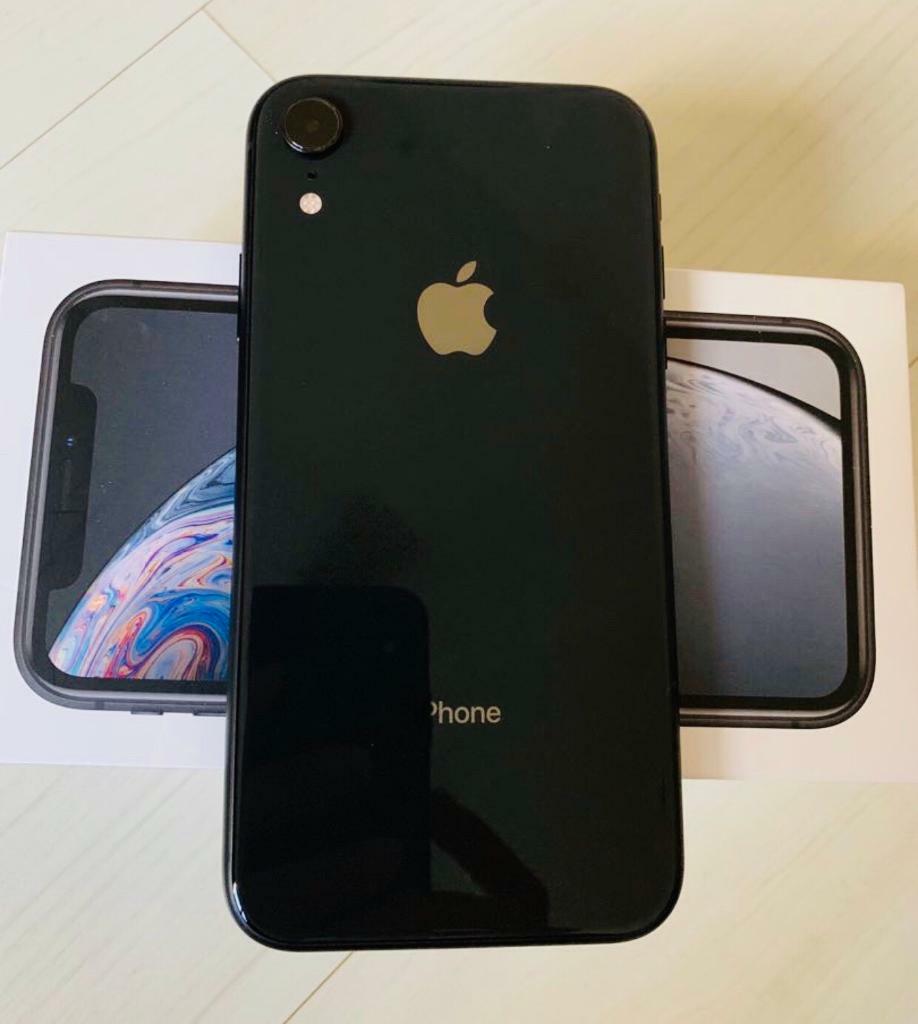 Apple iPhone XR 64gb unlocked space grey with shop receipt & warranty in Sheffield, South