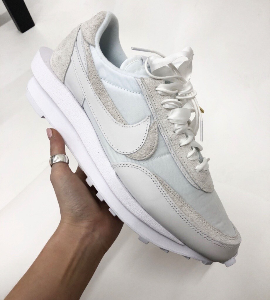 nike sacai white