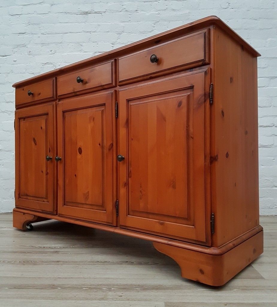 Ducal Pine Sideboard (DELIVERY AVAILABLE FOR THIS ITEM OF FURNITURE