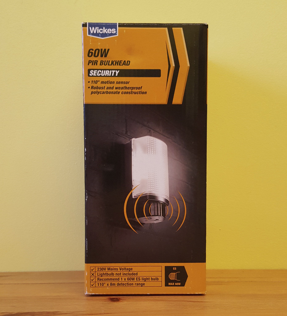 Wickes 60W PIR Bulkhead Security Light in Basingstoke, Hampshire