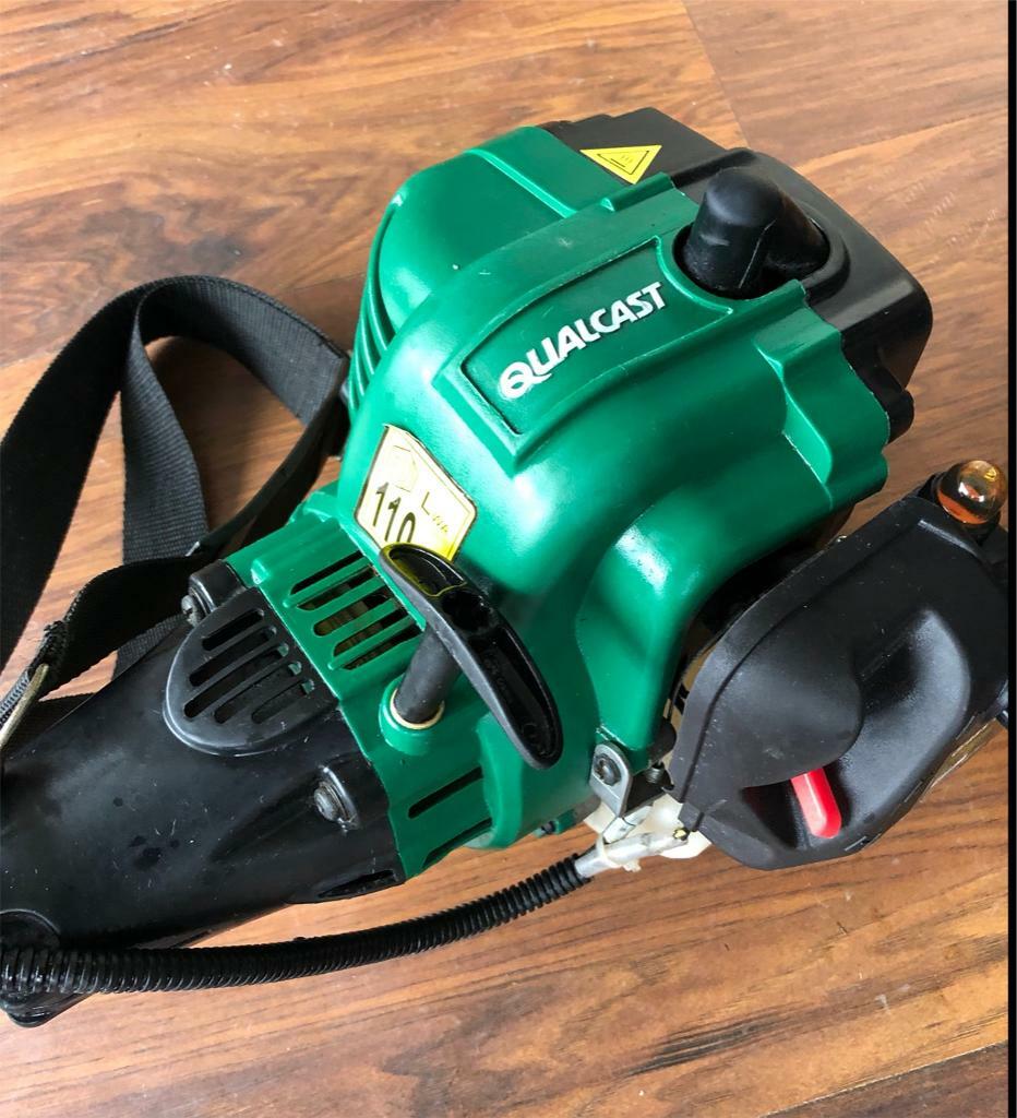 Qualcast strimmer Petrol 2 stroke like new split shaft multi tool compatible Harness trimmer