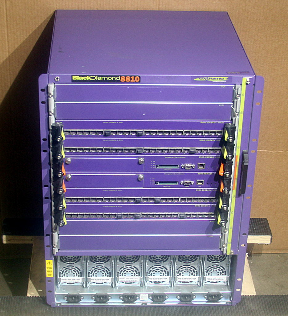 Extreme Networks BLACKDIAMOND 8810 4x 8900-10G24X-c 41632 2x
