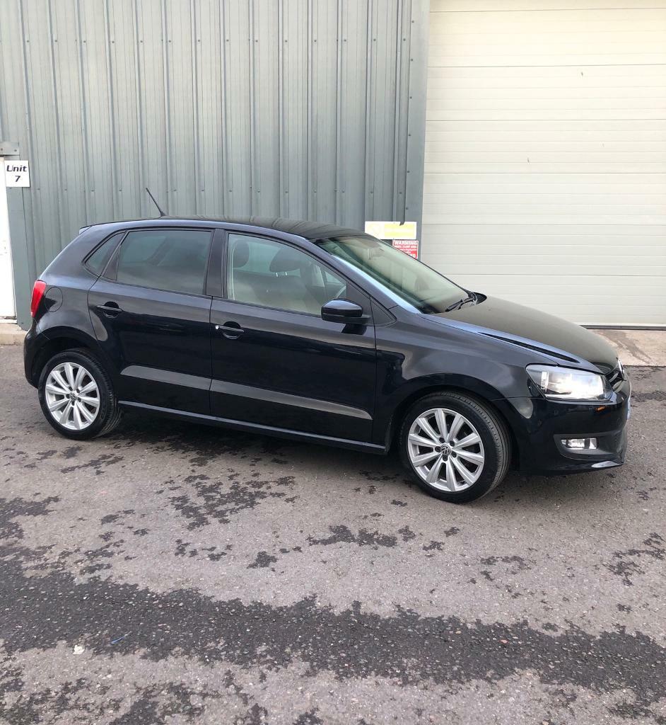 Volkswagen polo black