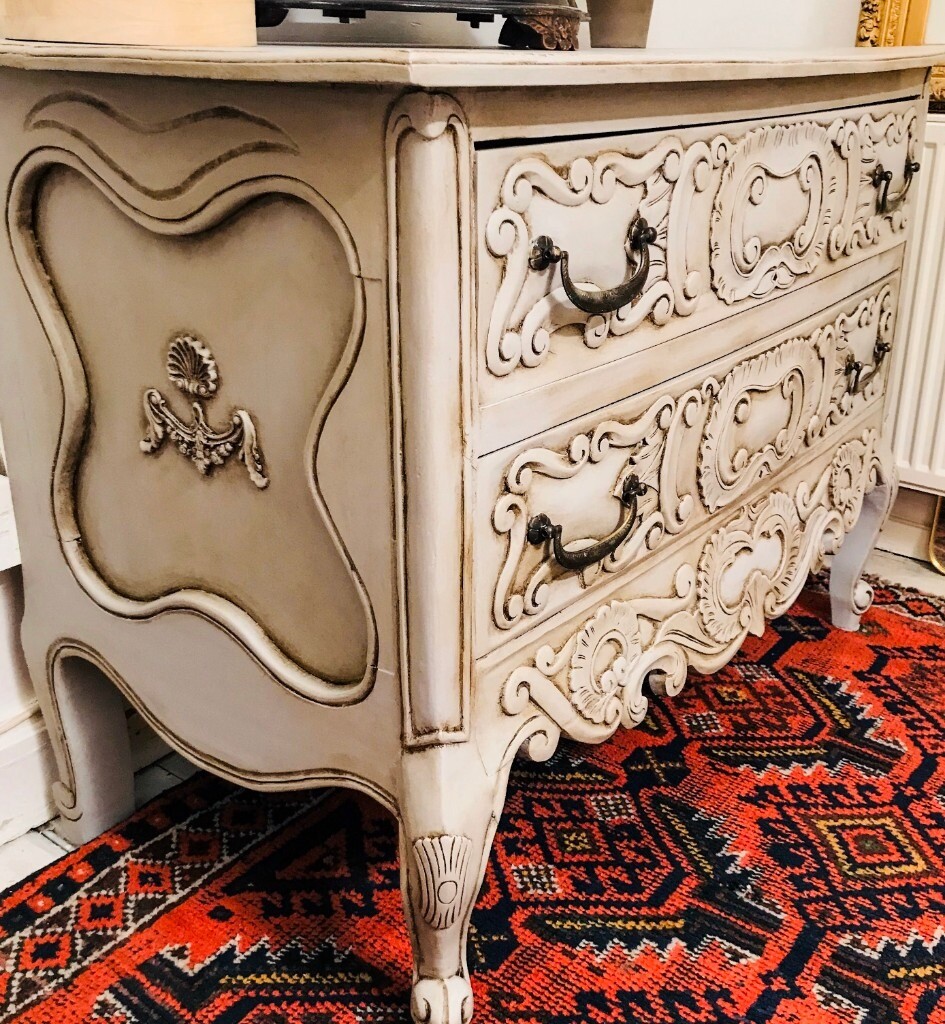 Vintage Style French Chateau Heavily Carved Chest Of Drawers In