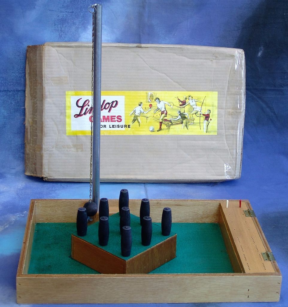 Large Vintage Table Top Skittles Pub Club League Board Game / Family