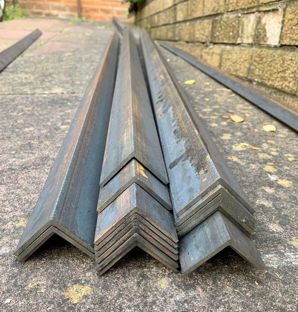 40x40x3mm Steel Angle Iron / 2 meter bars in Wolverhampton, West Midlands Gumtree