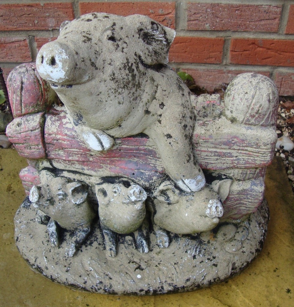 Stone Pig & Piglets Statue Garden Ornament in Market Rasen