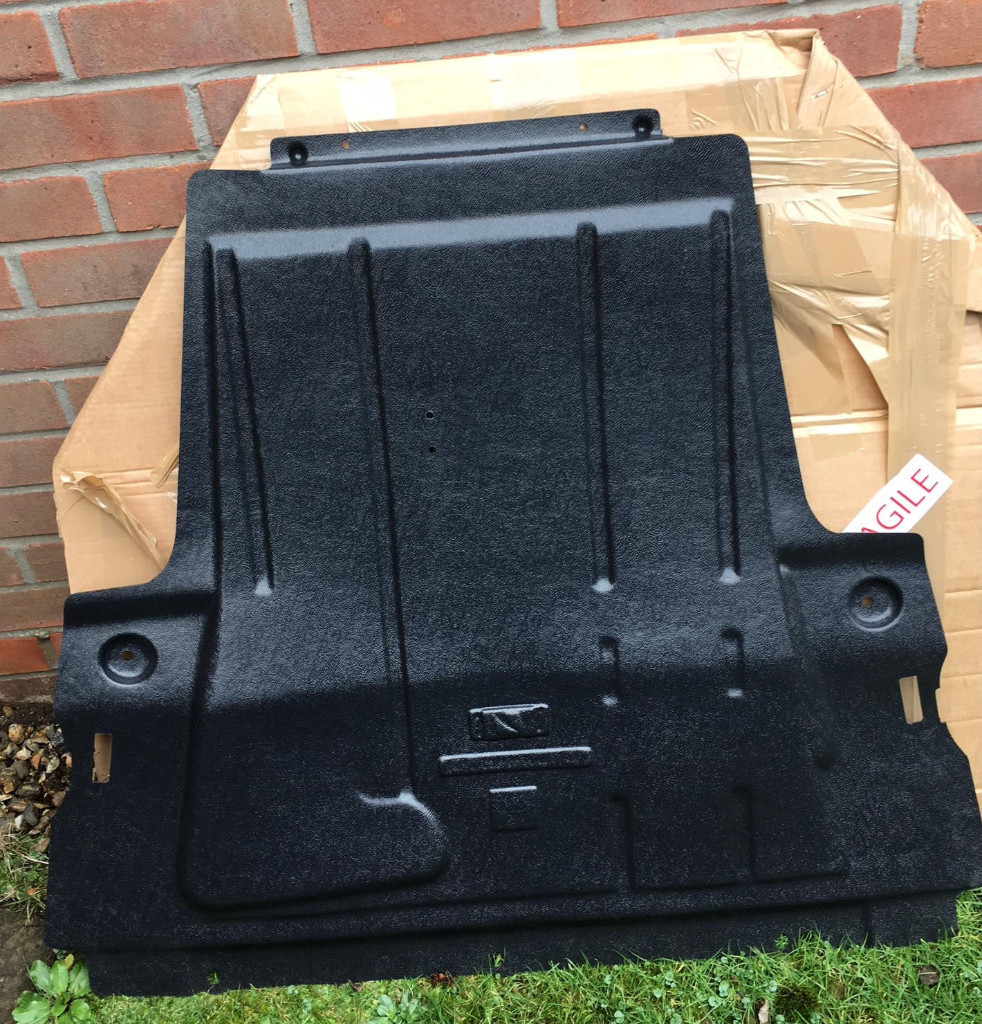 RENAULT MEGANE & SCENIC 02 08 ENGINE UNDERTRAY COVER UNDER RUST