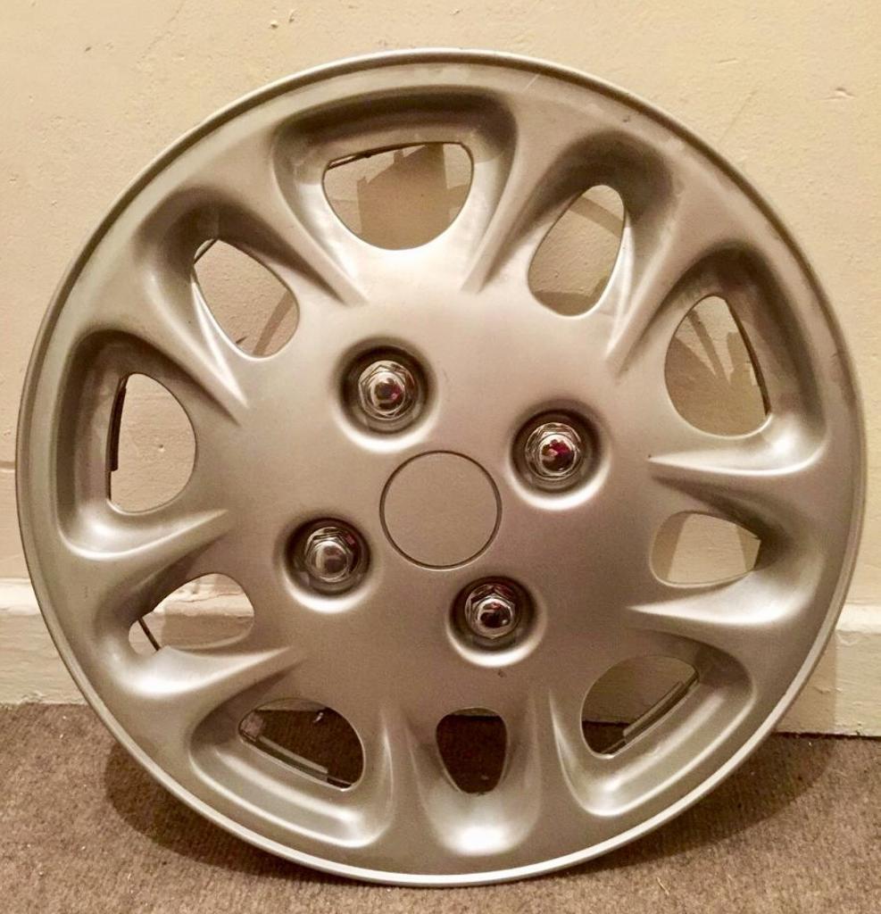 Set of 4 universal wheel trims in Treorchy, Rhondda Cynon Taf Gumtree