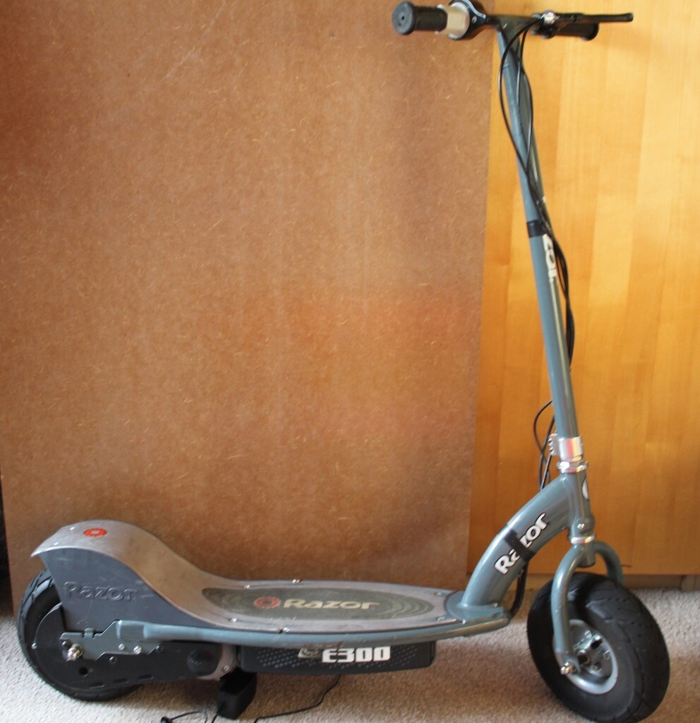 Razor E300 Electric Scooter in Fettes, Edinburgh Gumtree