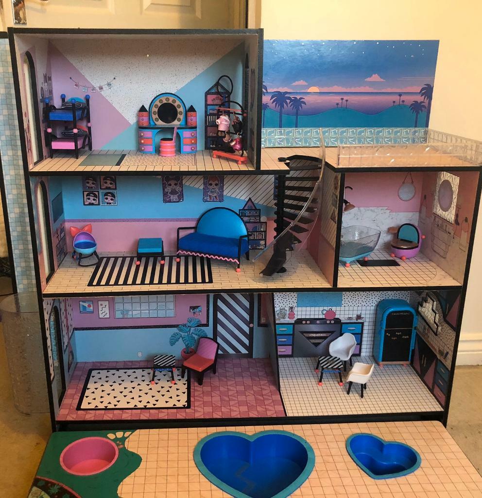 LOL Dolls House & various Doll/accessories | in Bonnyrigg, Midlothian