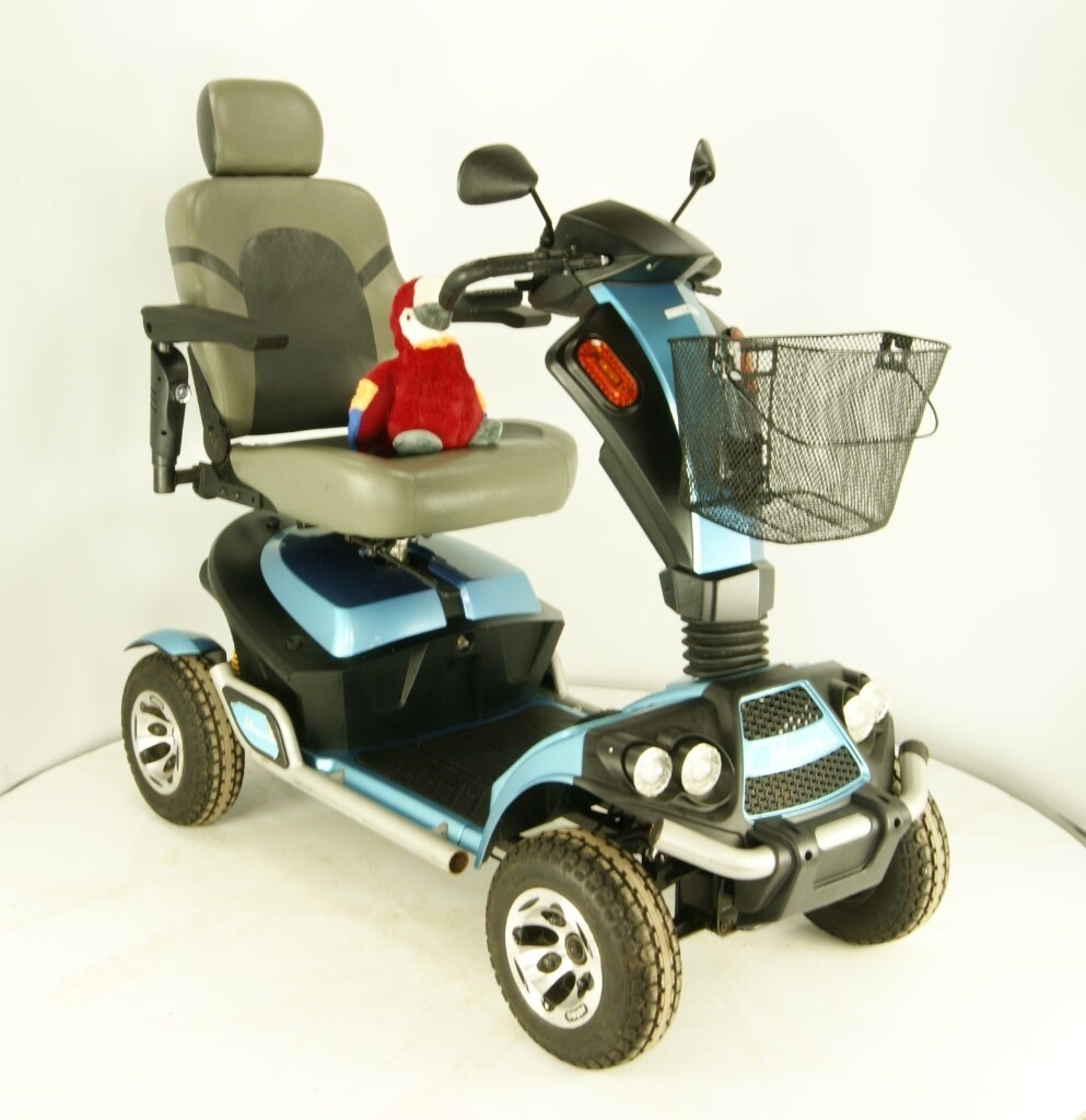 2016 Monarch Vogue LJ866 Electric Mobility Scooter 8mph Blue