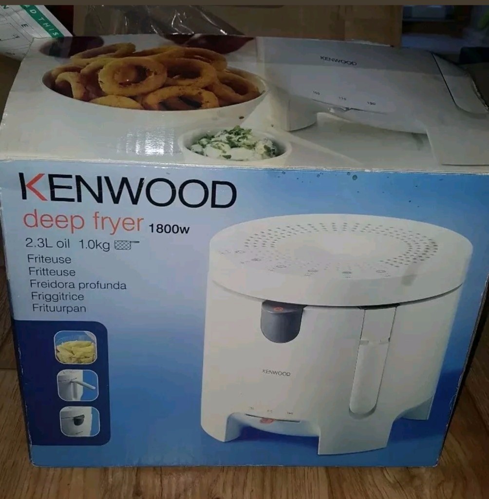Kenwood deep fryer 1800w DF310 2.3L oil. Btand new still boxed. Unwanted gift. in Camden