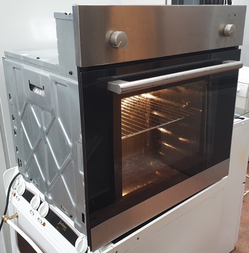 Ignis Akl 906/IX Electric Single Built in Fan Assisted Oven 56 Litre