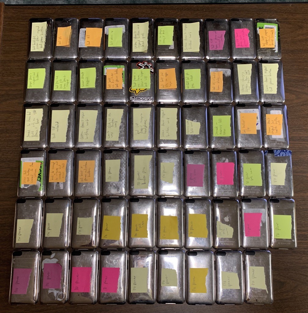 Lot of 59 AS IS Apple 3rd Generation 32 GB iPod Touches