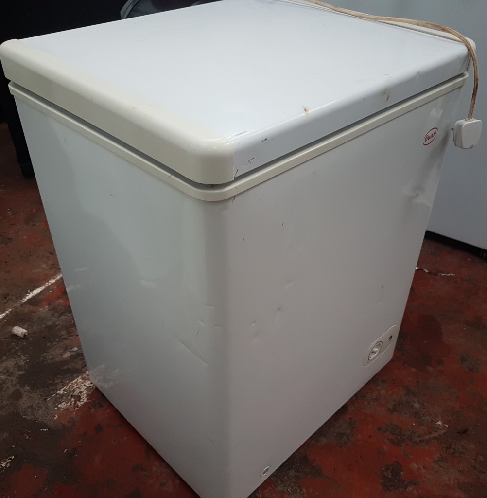 Swan Chest Freezer 100L SR4041W1 in Leeds City Centre, West Yorkshire