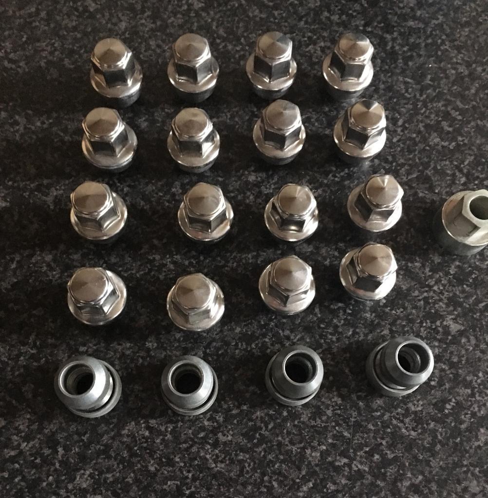 Transit/Tourneo Custom Wheel Nut & Locking Wheel Nut Kit in