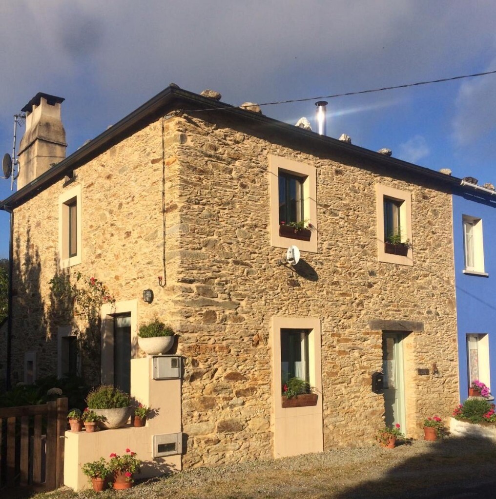 Stone Cottage for sale Galicica, Spain with Additional Rental