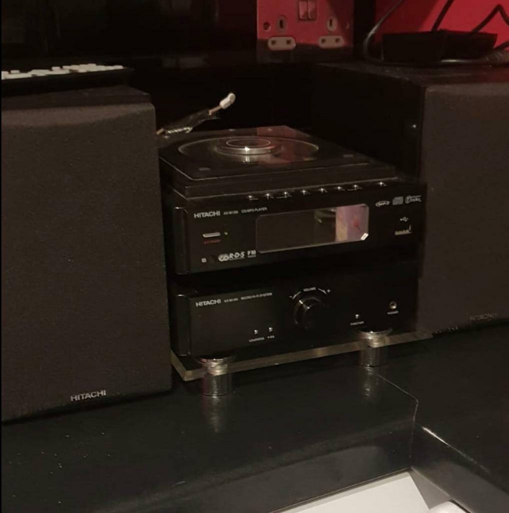 Hitachi AXM136i CD player in Sittingbourne, Kent Gumtree