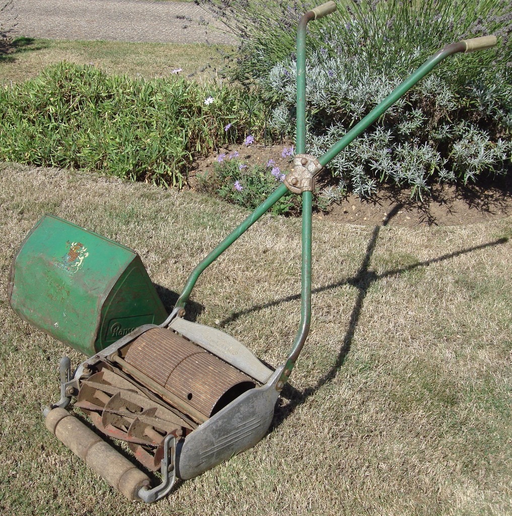 Ransomes 12" Ajax MK5 push cylinder mower complete with grass box. in