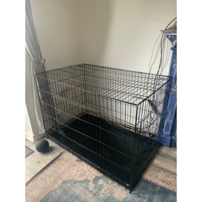 700 dog crate