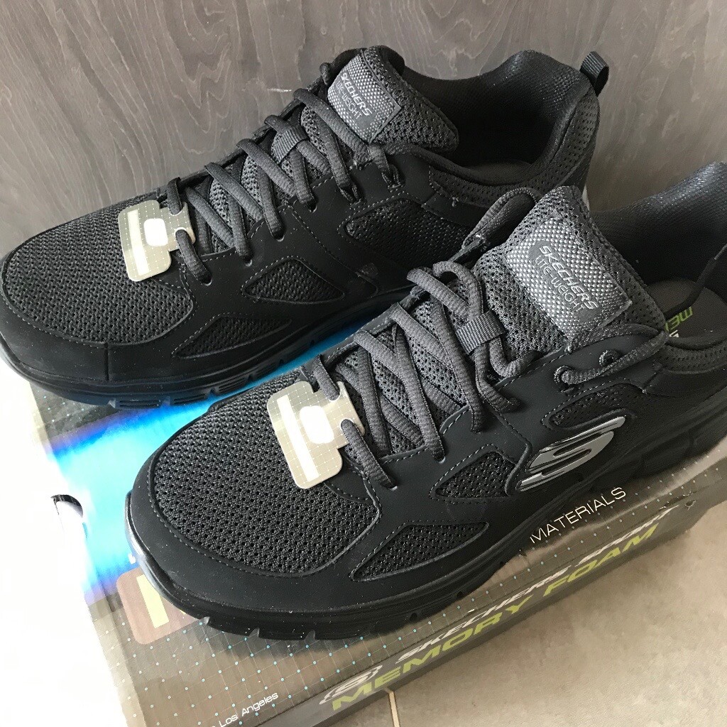 skechers flex agoura mens trainers