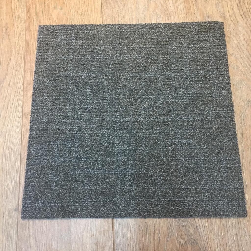 Milliken Carpet tiles Excellent Condition in Worcester Park, London