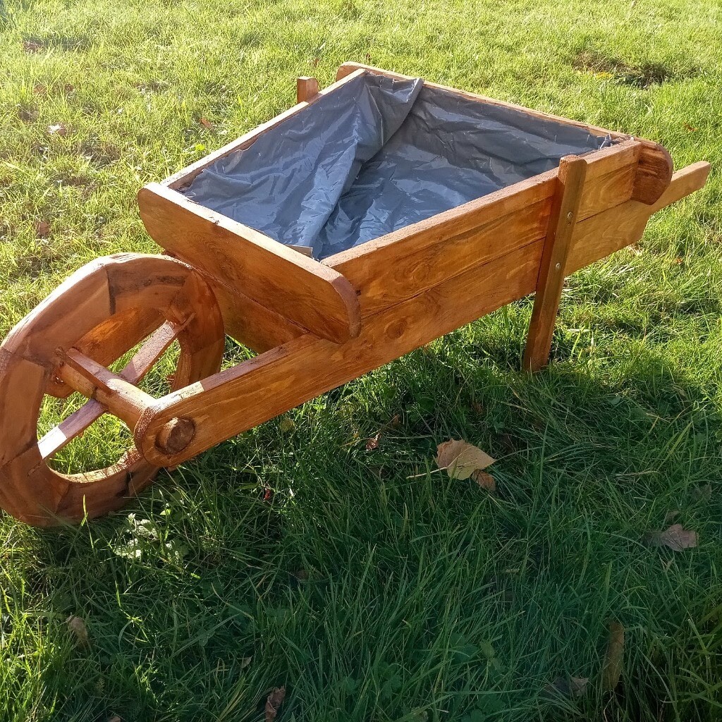 Large Wheelbarrow Planter in Hemel Hempstead, Hertfordshire Gumtree