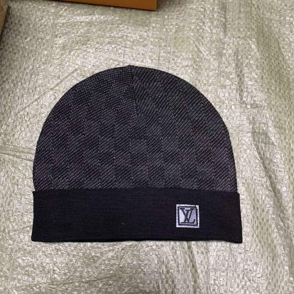 Louis Vuitton Mens Beanie And Scarf Set For Men's