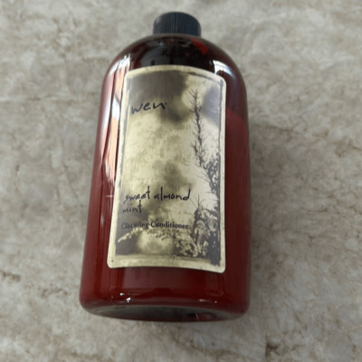 WEN Sweet Almond Mint Cleansing Conditioner