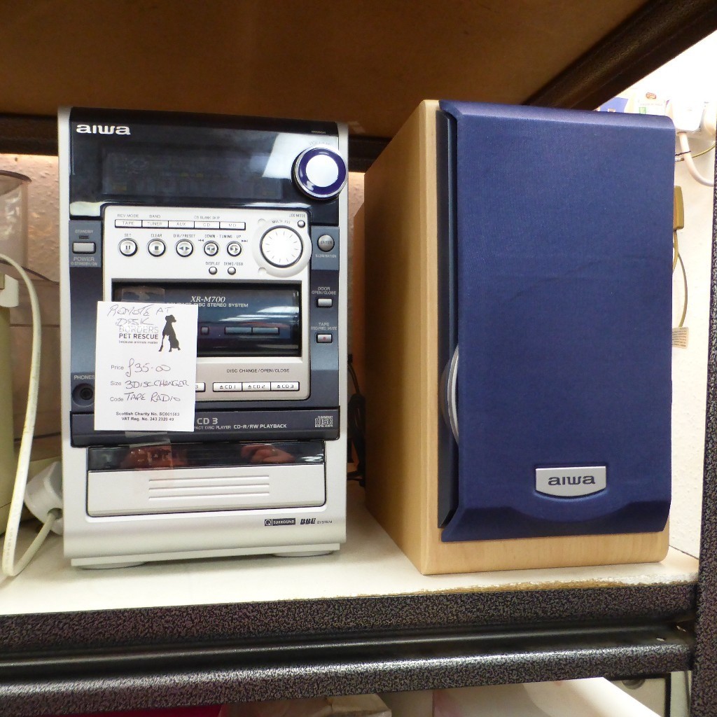AIWA 3CD changer stereo system with tape and radio. in Galashiels