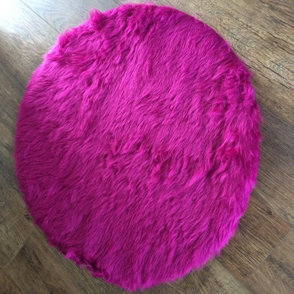 Round Fluffy Nursery/Kids Rug in Purple/Pink BRAND NEW in Rochdale