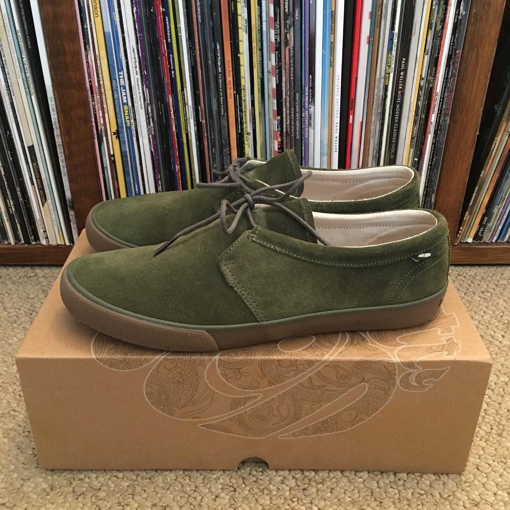 pretty green pumps