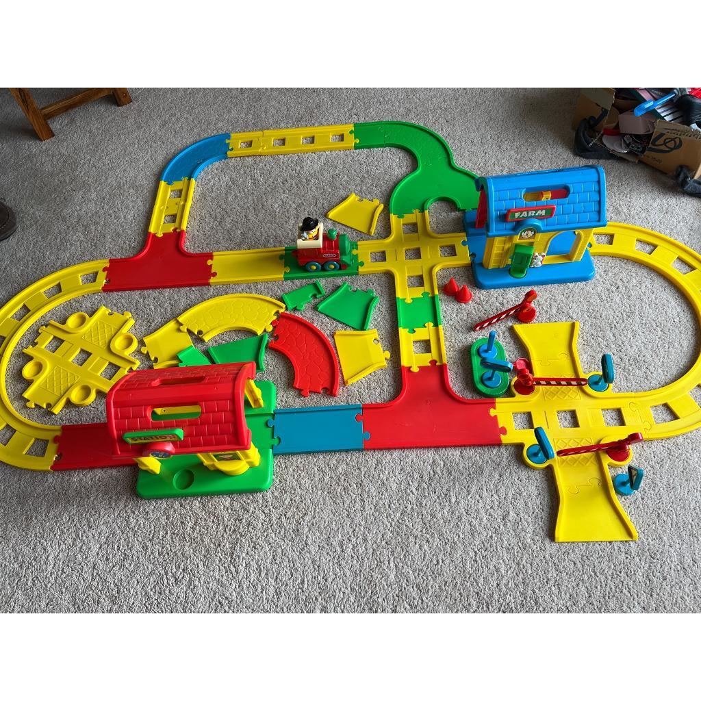 ELC Happyland train set. | in Beeston 