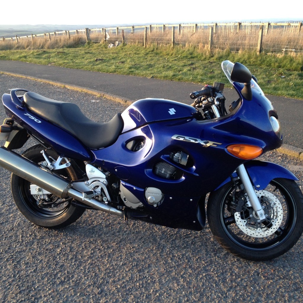 Suzuki gsx 750 f