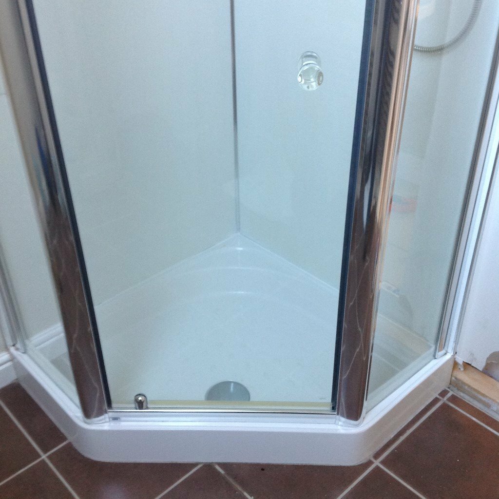 matki shower enclosure to fit pentangle tray size 900mm x 900mm £60 ono