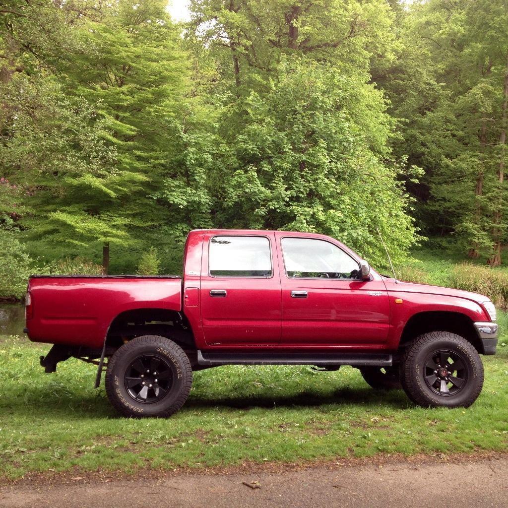 38 Unexpected Uses For Your '89 '94 Toyota Hilux - 0v76vyq