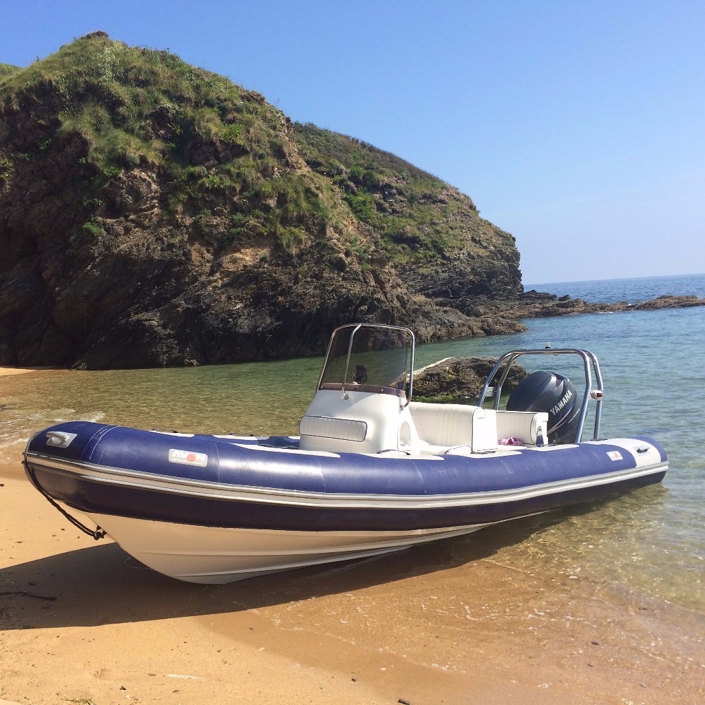 Avon 620 Adventure RIB with Yamaha 150hp 4Stroke and roller trailer