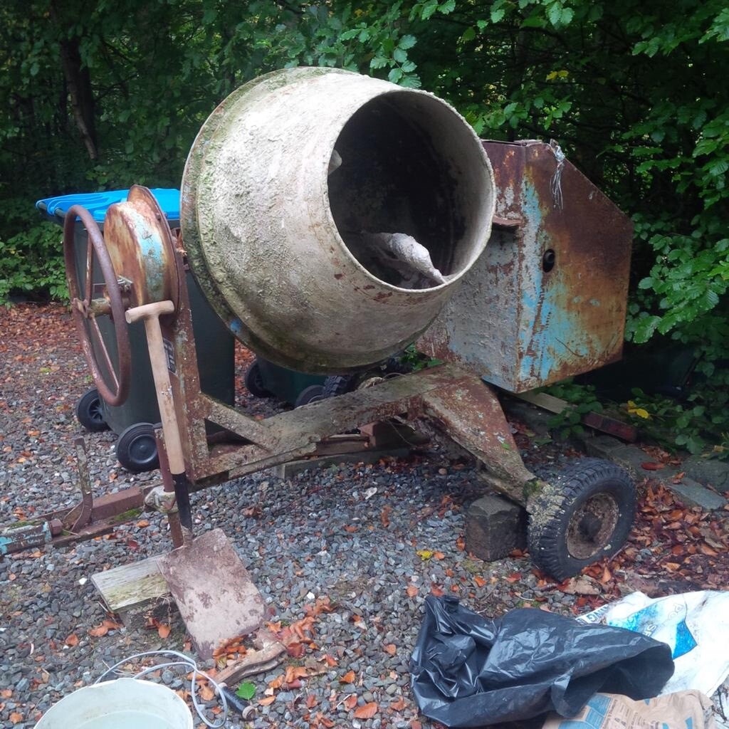 Cement Mixer, Frederick Parker full bag with Lister Diesel engine in