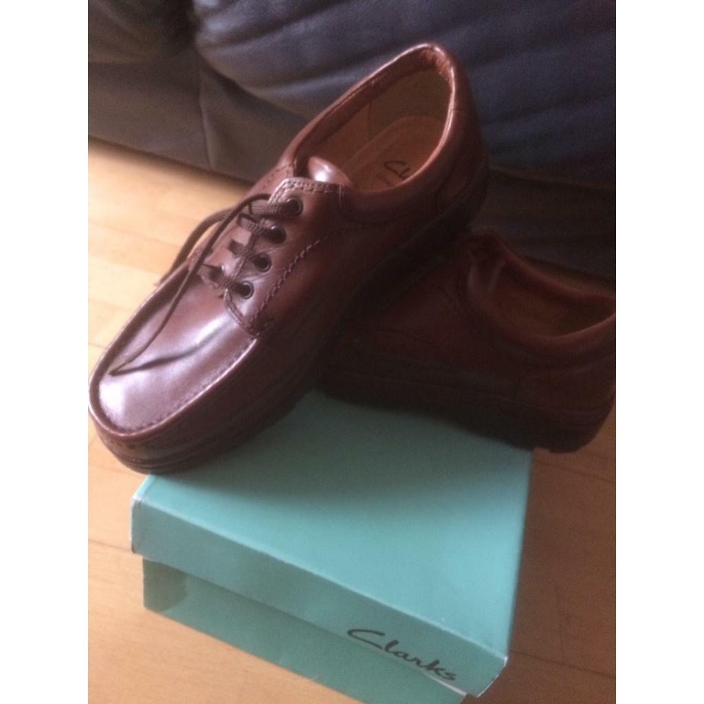 clarks shoes size 9 wide
