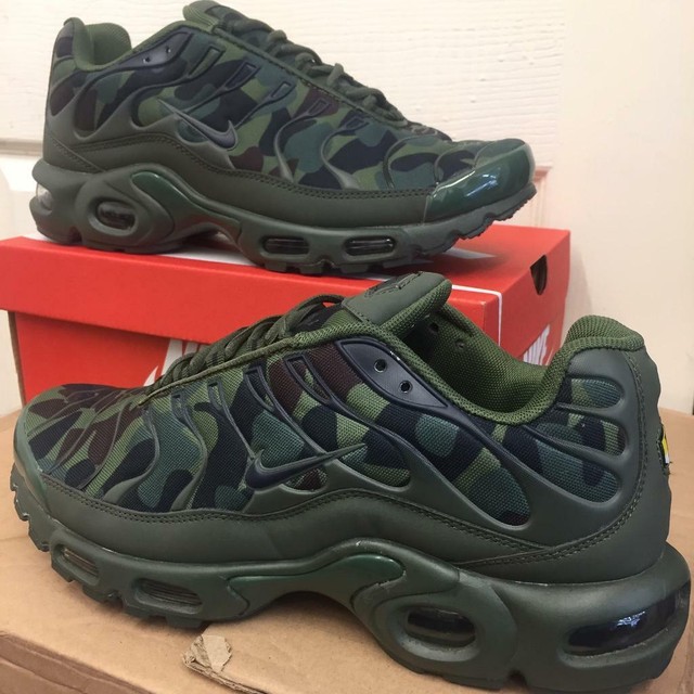 camouflage nike tns