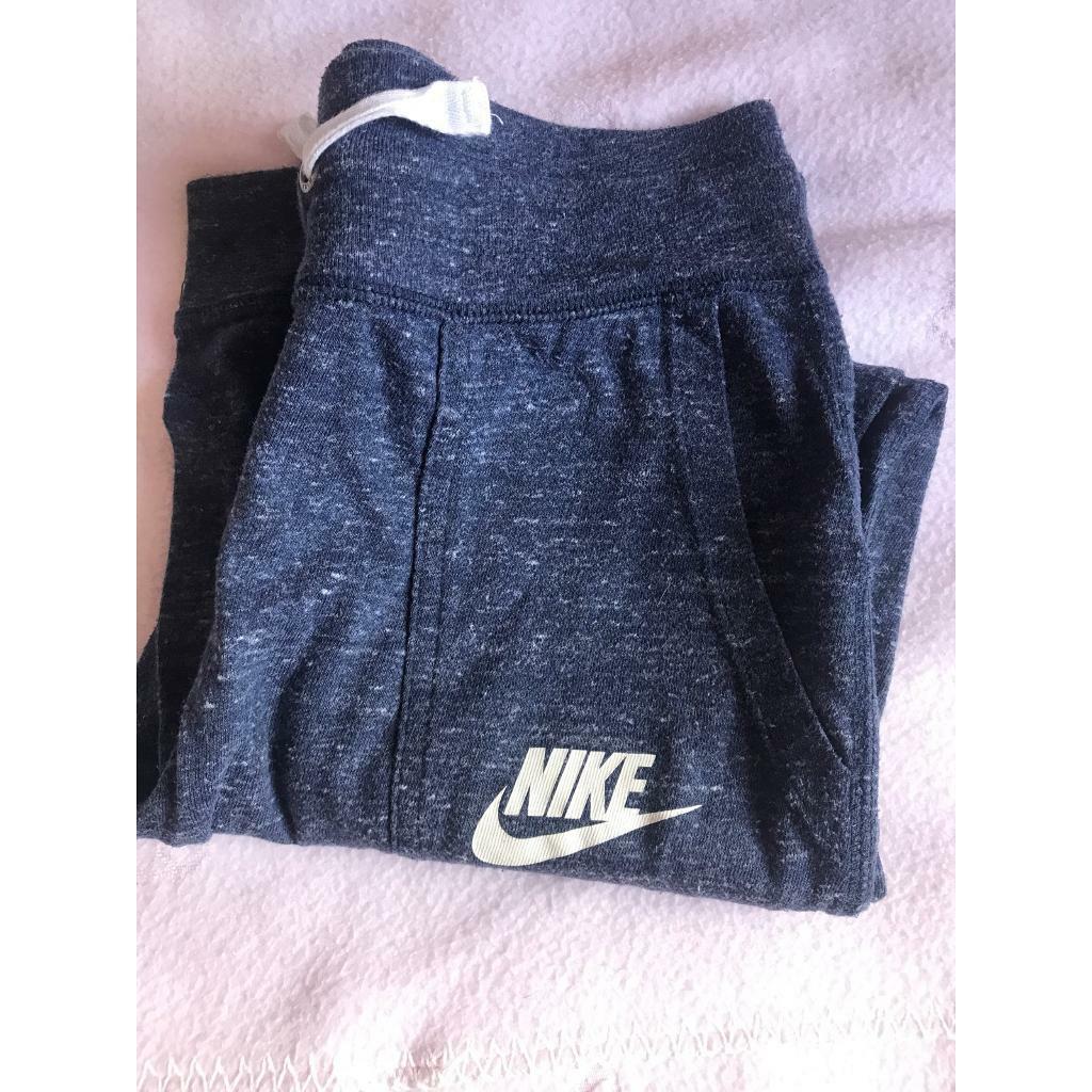 big girls nike tracksuit