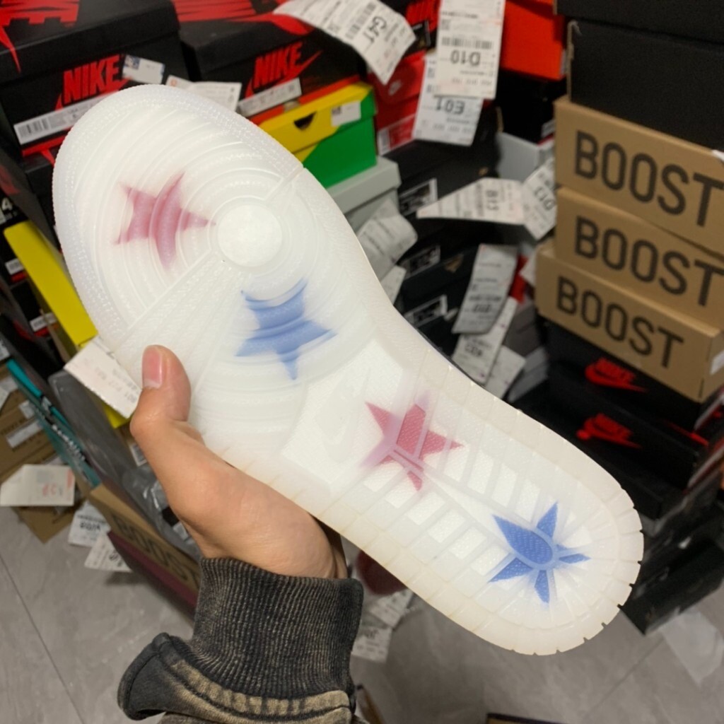 aj1 trophy room blue laces