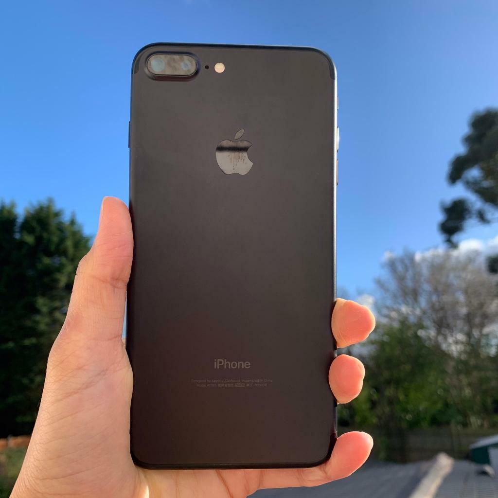 Apple iPhone 7 Plus excellent condition unlocked to all networks