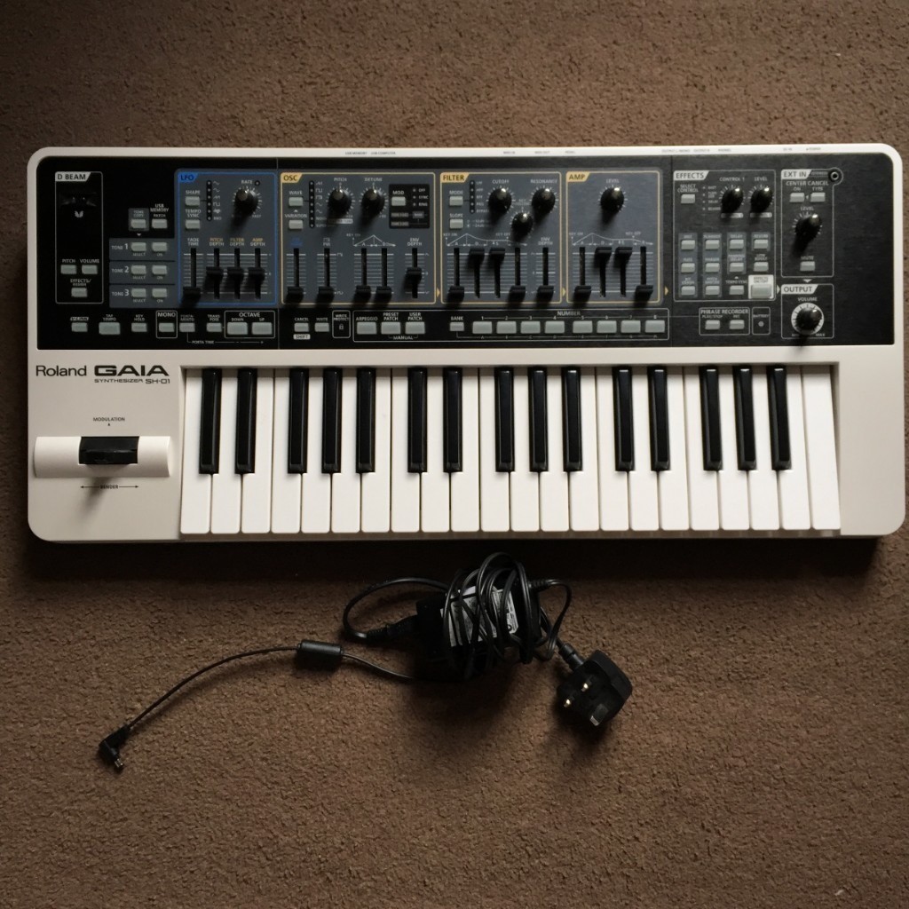 Roland Gaia SH-01
