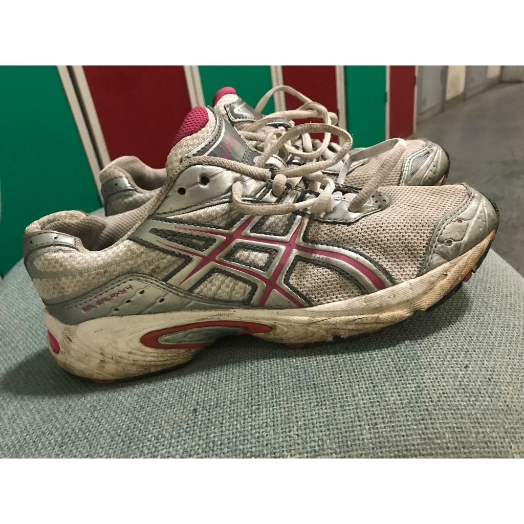 asics 39.5 asics 39.5