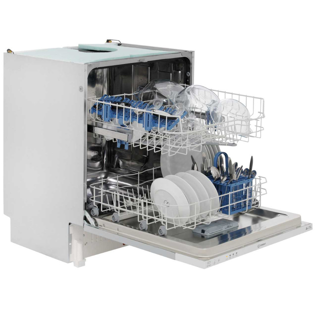 Indesit DIF 04B1 Full Size Integrated Dishwasher in Dornoch, Highland