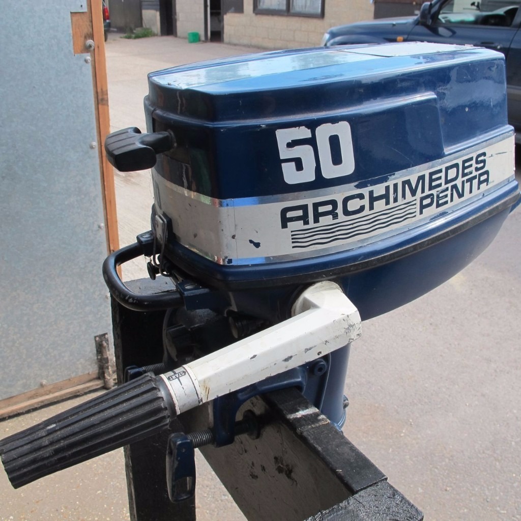 OUTBOARD 5HP ARCHIMEDES PENTA NEEDS ATTENTION in Lymington, Hampshire