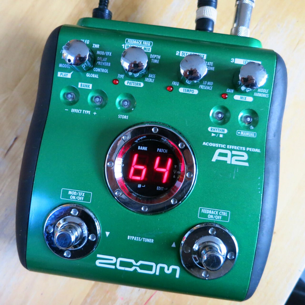 Zoom A2 Acoustic Guitar FX Multi Effects Pedal in Shiny Condition in