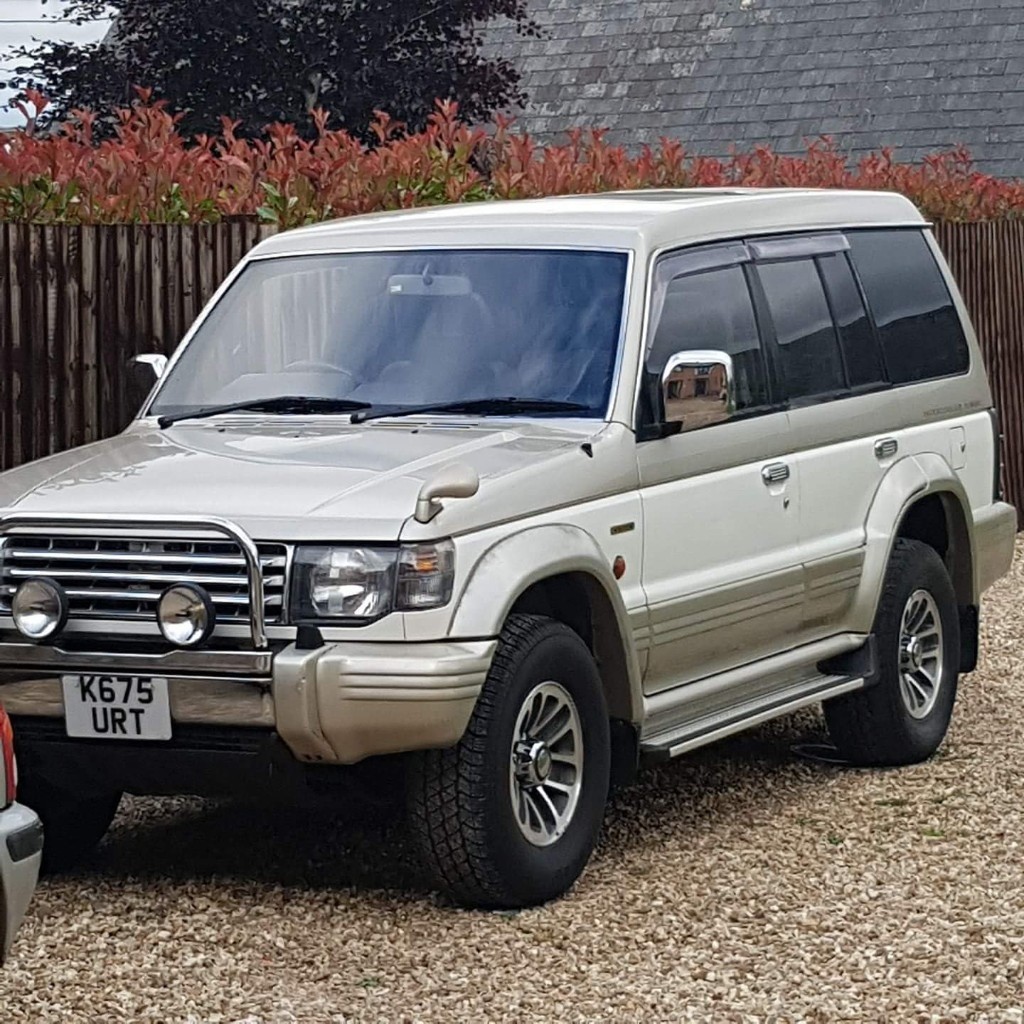 Mitsubishi pajero 1993